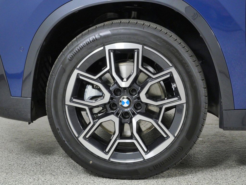 Thumbnail: 2026 BMW X1 - 16