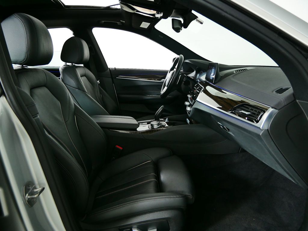 Thumbnail: 2019 BMW 6 Series - 20