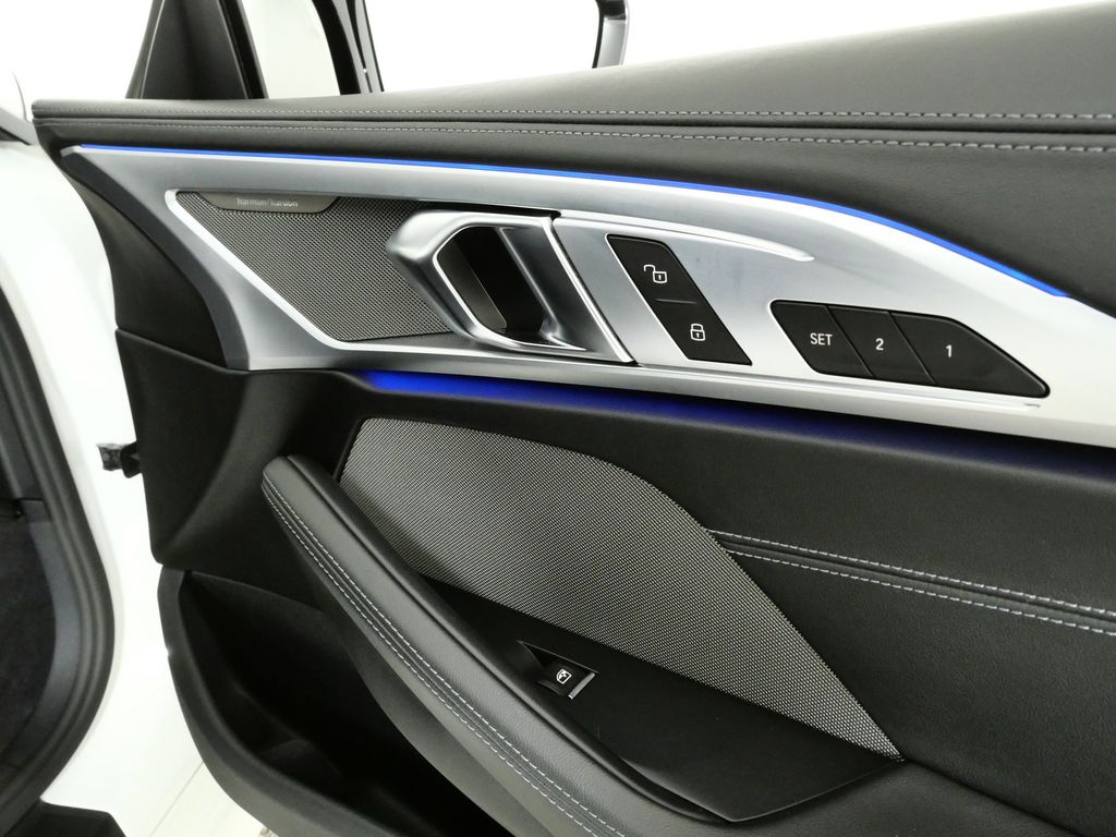 Thumbnail: 2020 BMW M8 - 24
