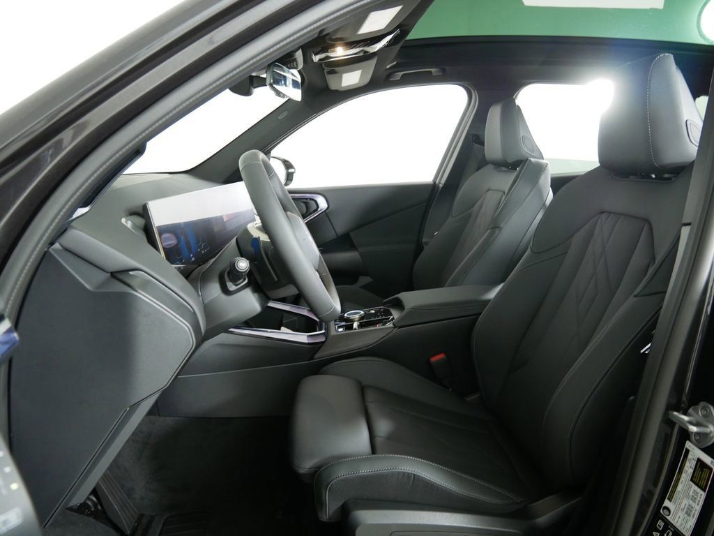 Thumbnail: 2025 BMW X3 - 33