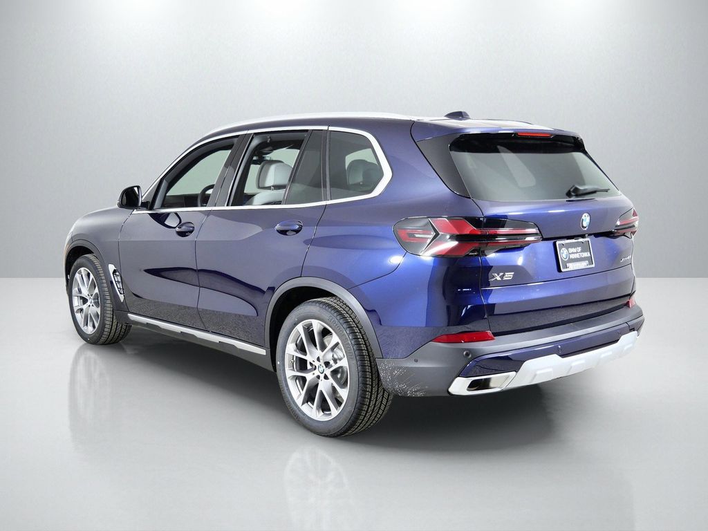 Thumbnail: 2026 BMW X5 - 14