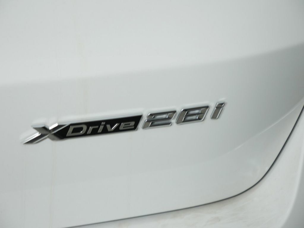 Thumbnail: 2025 BMW X1 - 13