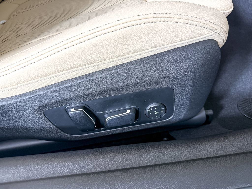 Thumbnail: 2026 BMW 4 Series - 24