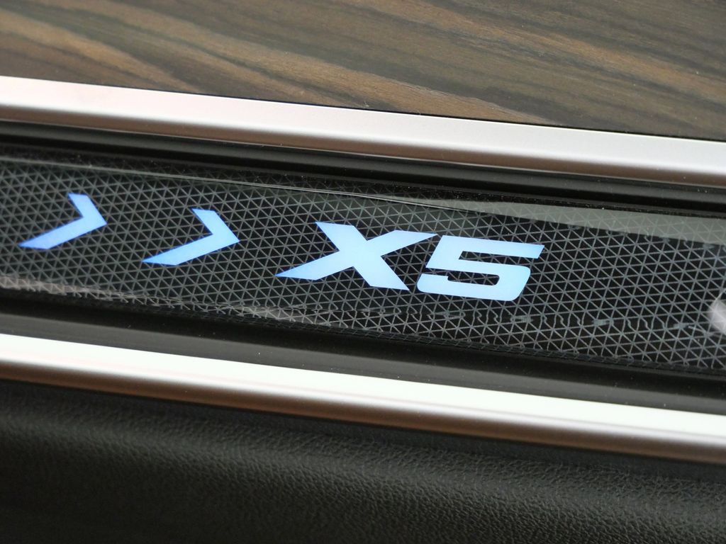 Thumbnail: 2026 BMW X5 - 24