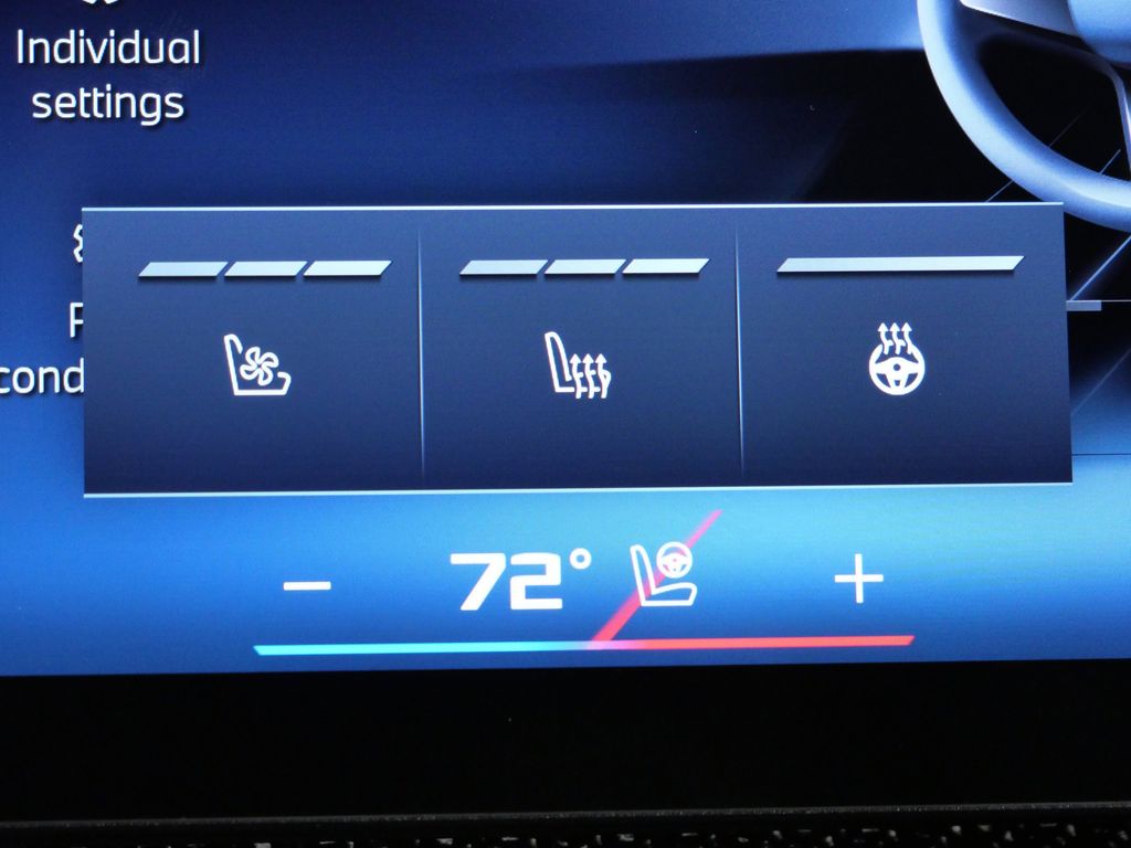 Thumbnail: 2026 BMW X7 - 46