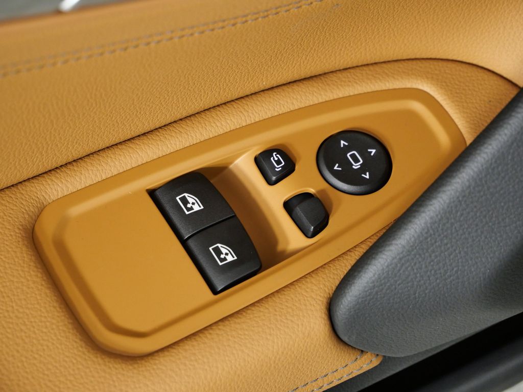 Thumbnail: 2026 BMW Z4 - 29