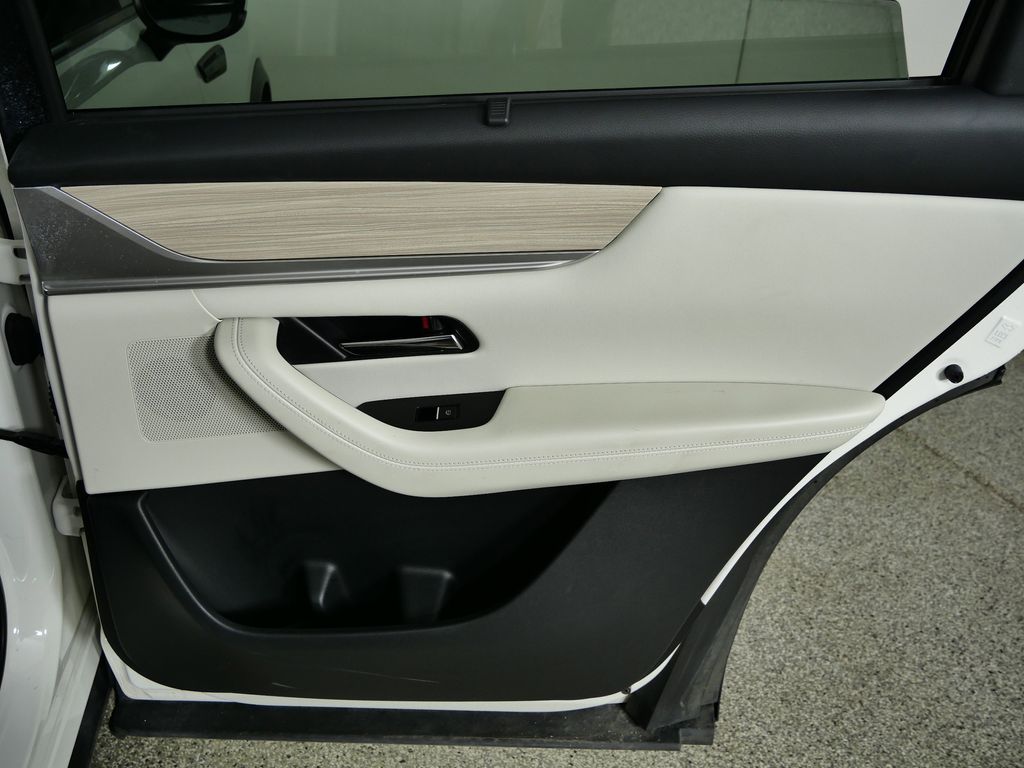 Thumbnail: 2024 Mazda CX-90 - 24