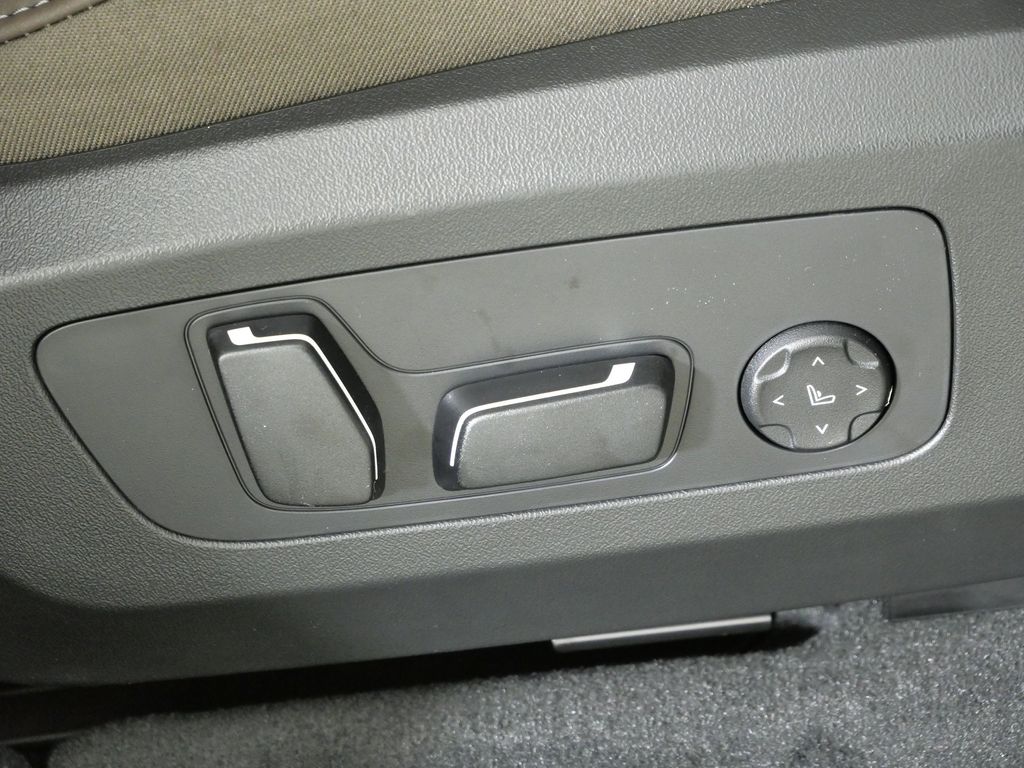 Thumbnail: 2026 BMW X3 - 23