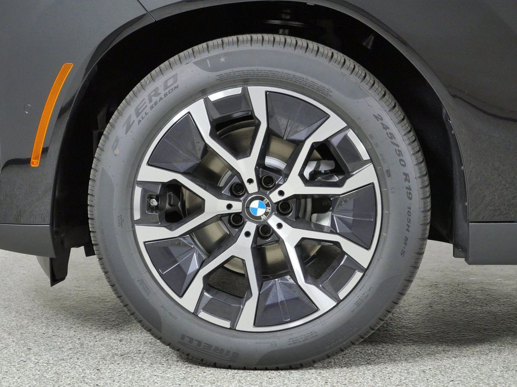 Thumbnail: 2026 BMW X3 - 16