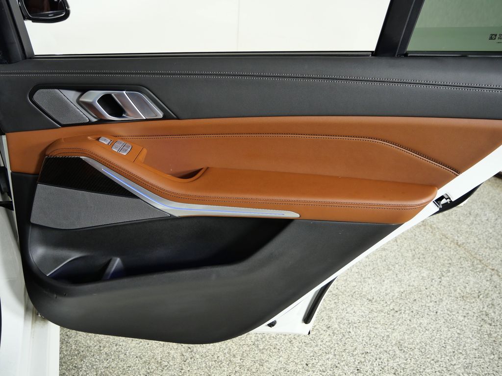 Thumbnail: 2024 BMW X7 - 30