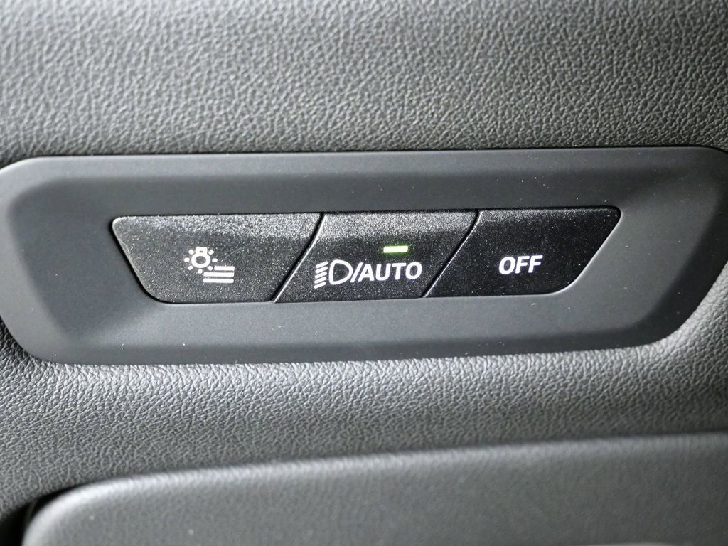 Thumbnail: 2026 BMW X5 - 42