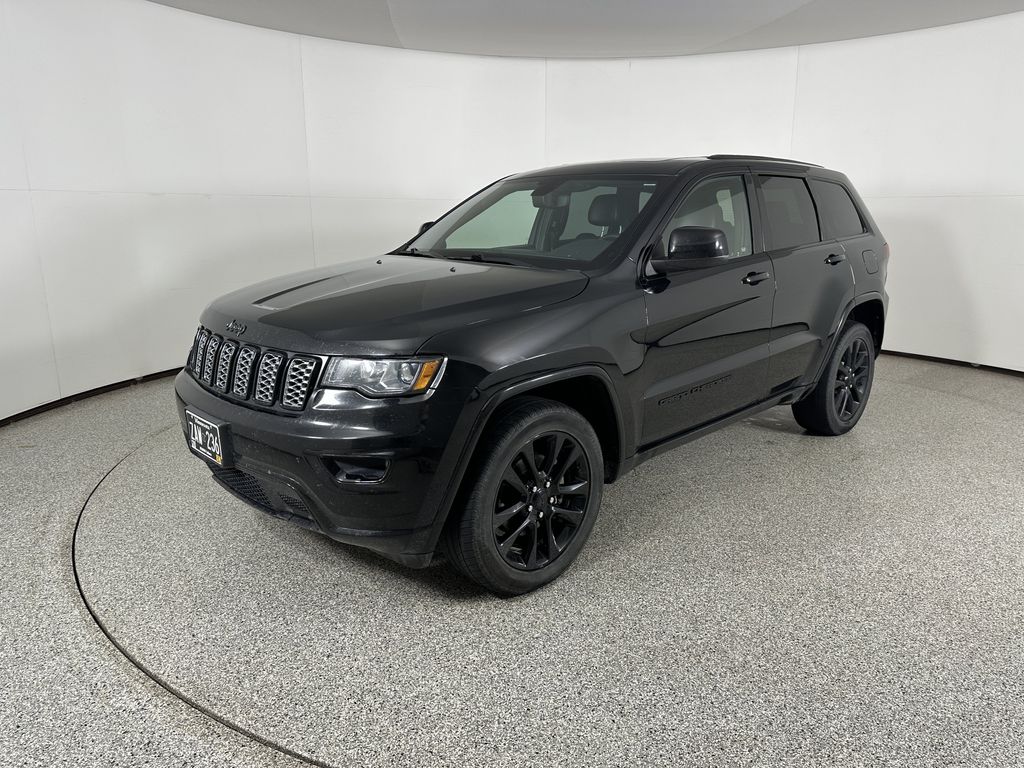 Thumbnail: 2019 Jeep Grand Cherokee - 1