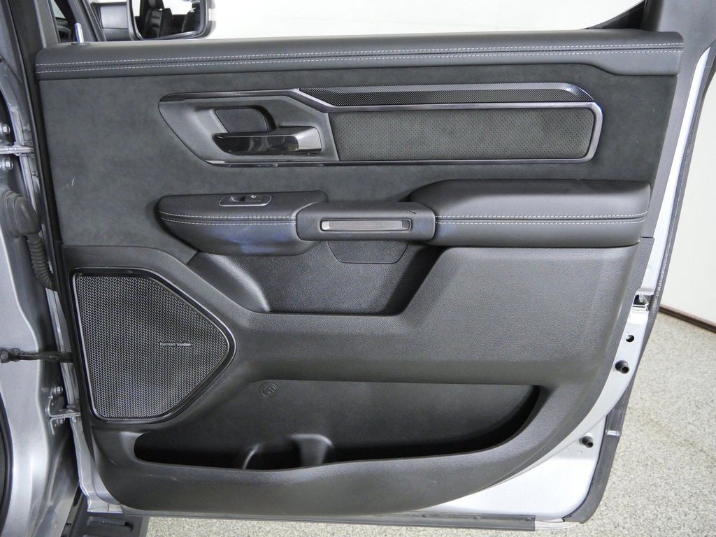 Thumbnail: 2022 RAM 1500 - 25