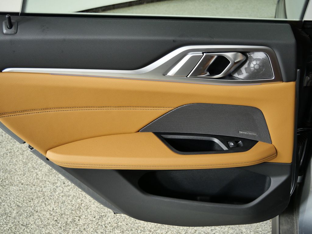 Thumbnail: 2025 BMW i4 - 30