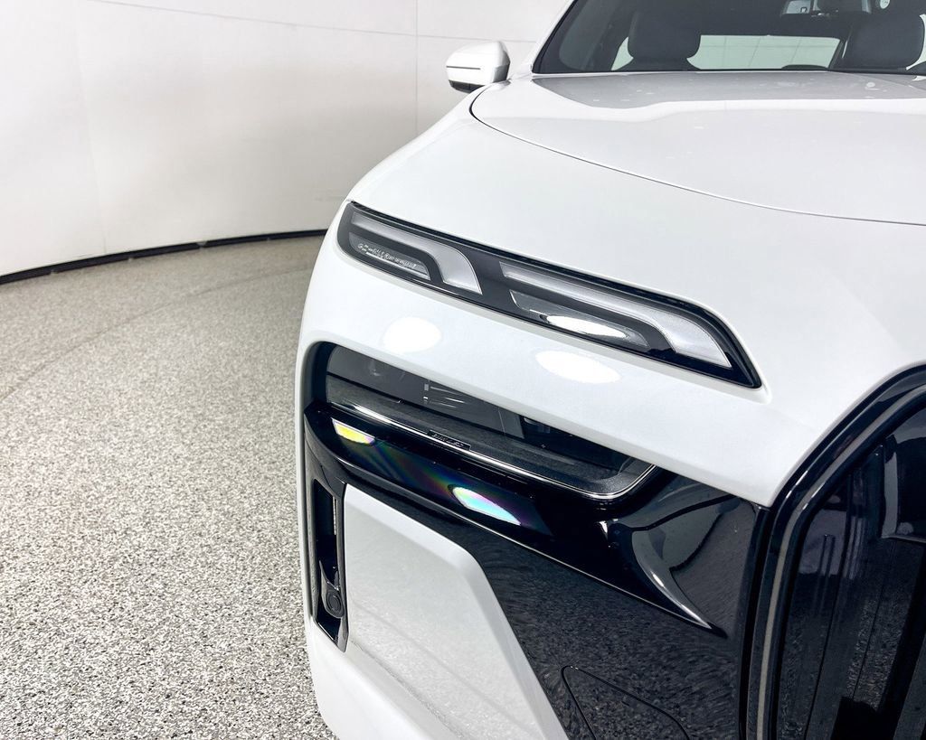 Thumbnail: 2025 BMW 7 Series - 9