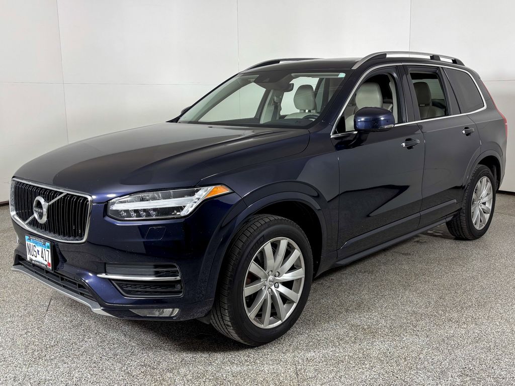 2016 Volvo XC90 T6 Momentum -
                  Wayzata, MN
