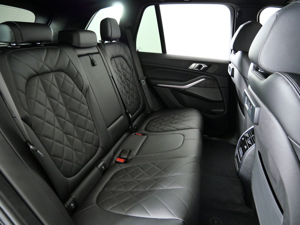 Thumbnail: 2023 BMW X5 - 27