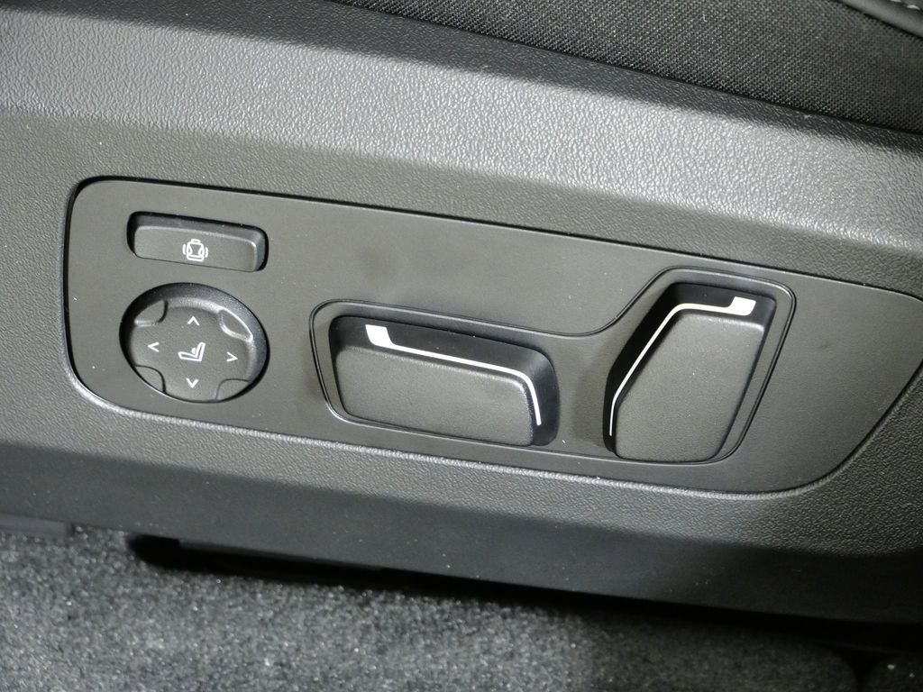 Thumbnail: 2026 BMW X3 - 39