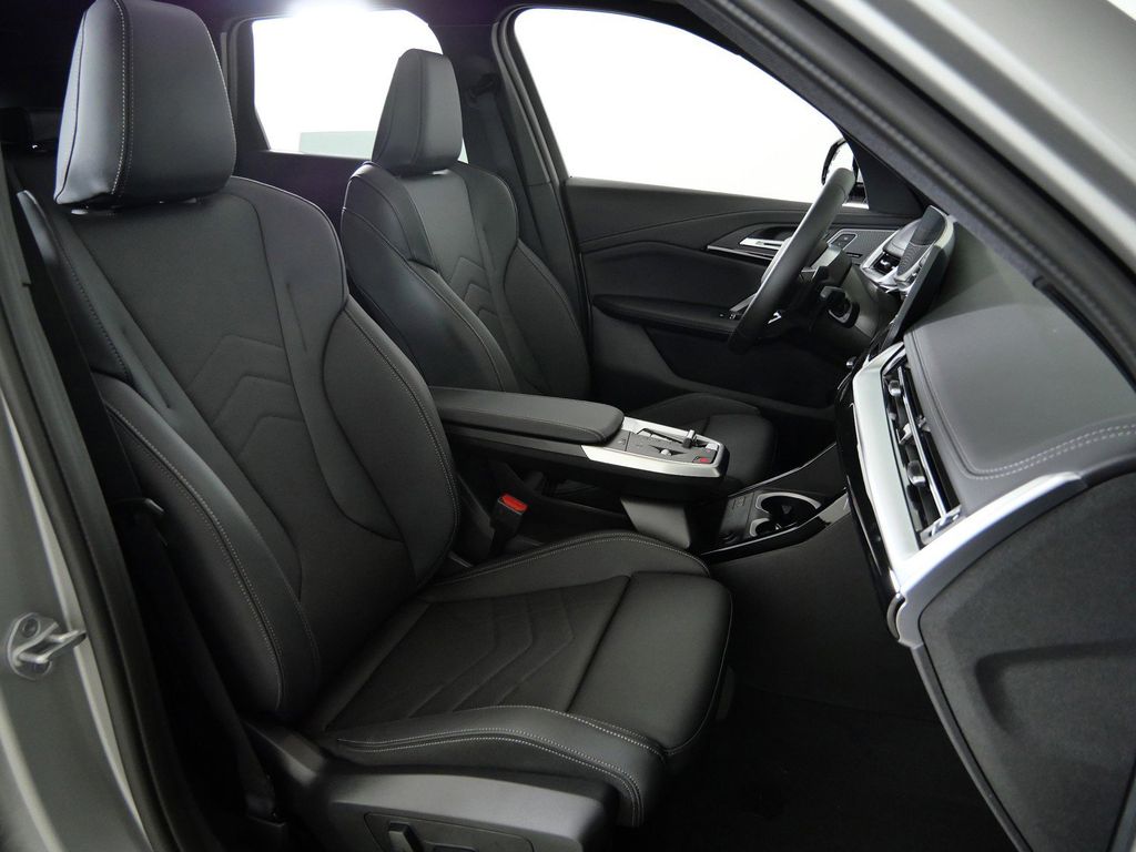 Thumbnail: 2026 BMW X1 - 21