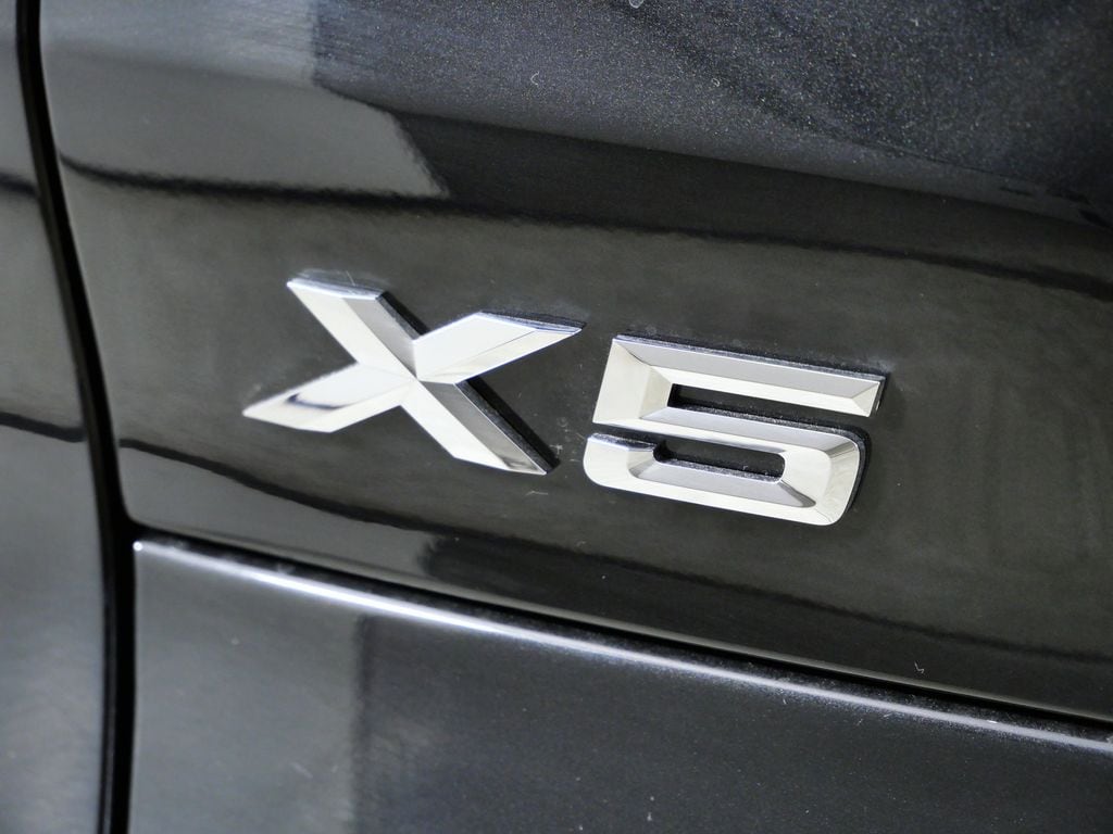 Thumbnail: 2026 BMW X5 - 13