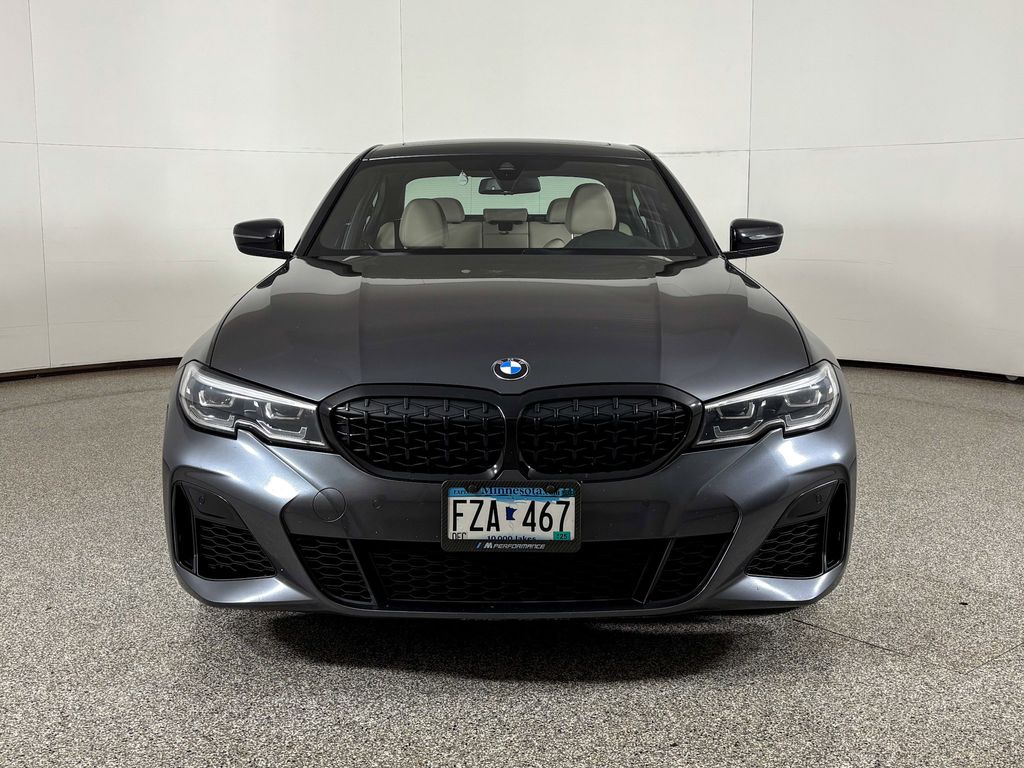 Thumbnail: 2021 BMW 3 Series - 3