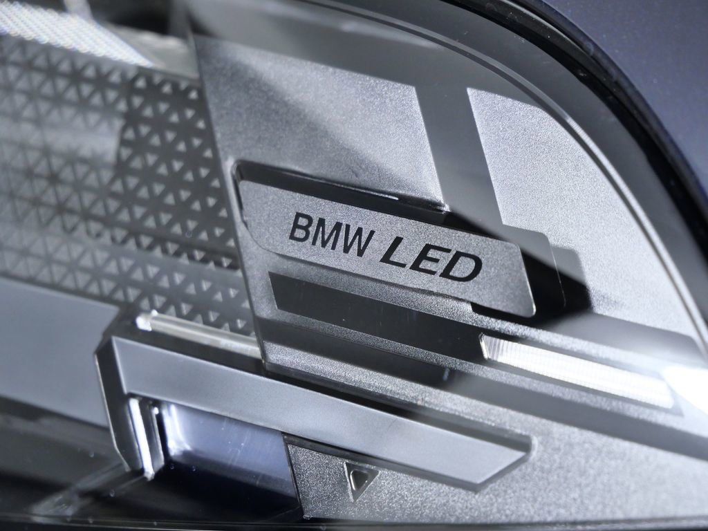 Thumbnail: 2026 BMW X5 - 6