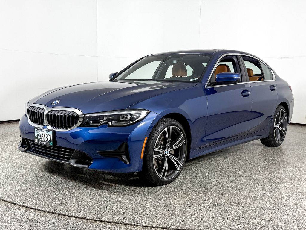 Thumbnail: 2022 BMW 3 Series - 1