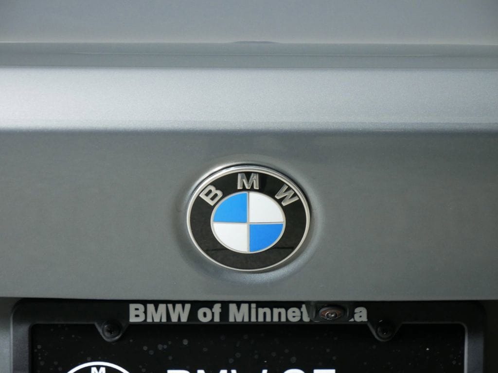 Thumbnail: 2025 BMW 3 Series - 12