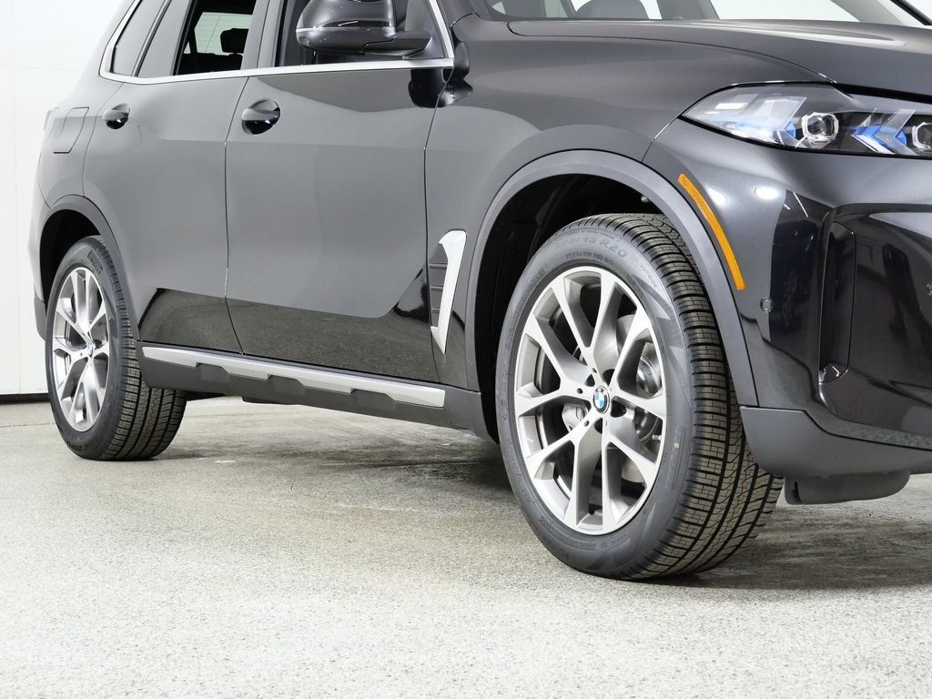 Thumbnail: 2026 BMW X5 - 6