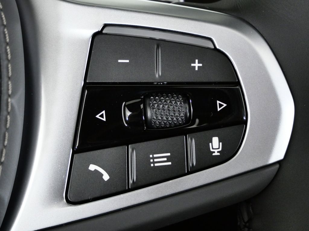 Thumbnail: 2026 BMW X5 - 42