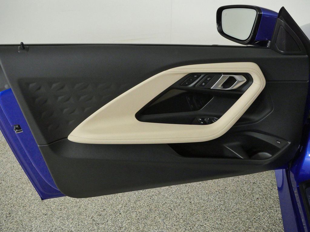 Thumbnail: 2025 BMW 2 Series - 31