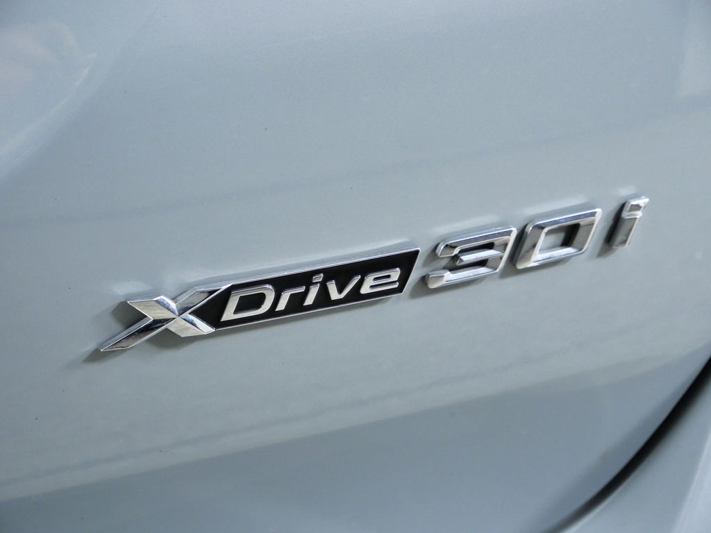 Thumbnail: 2023 BMW X3 - 15