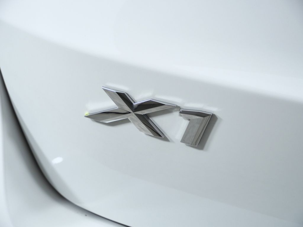 Thumbnail: 2025 BMW X1 - 16