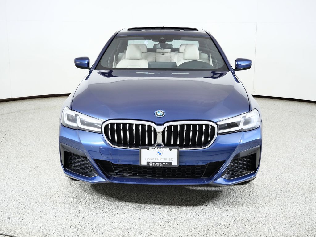 Thumbnail: 2023 BMW 5 Series - 3