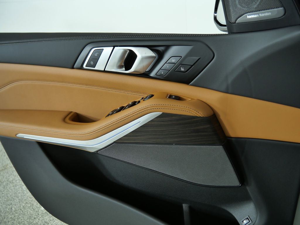 Thumbnail: 2026 BMW X5 - 44