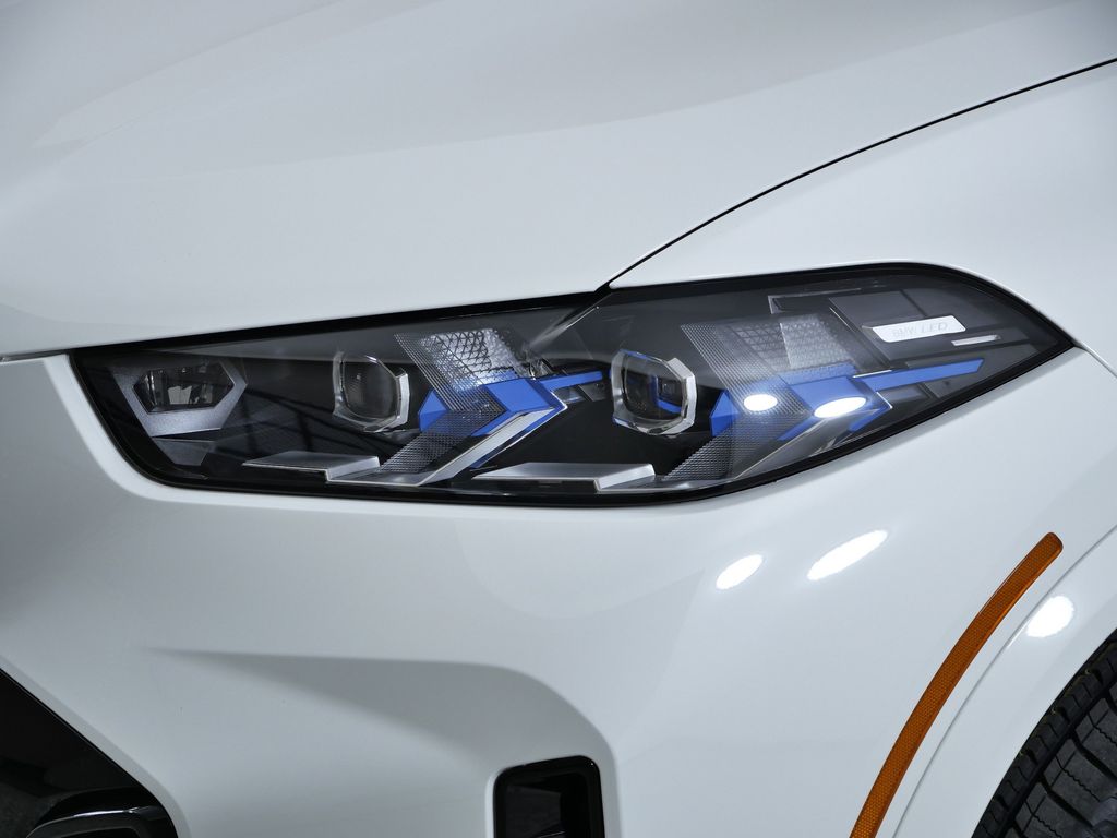 Thumbnail: 2026 BMW X5 - 3