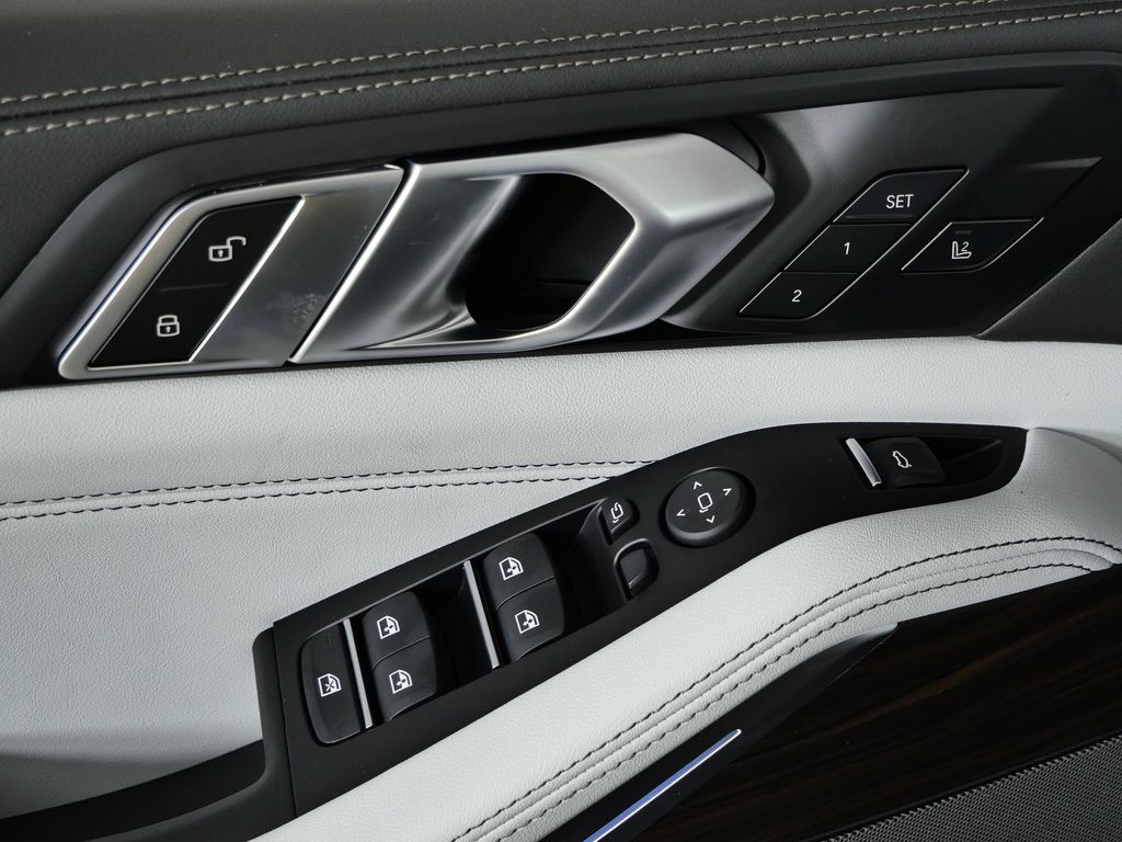 Thumbnail: 2026 BMW X5 - 37