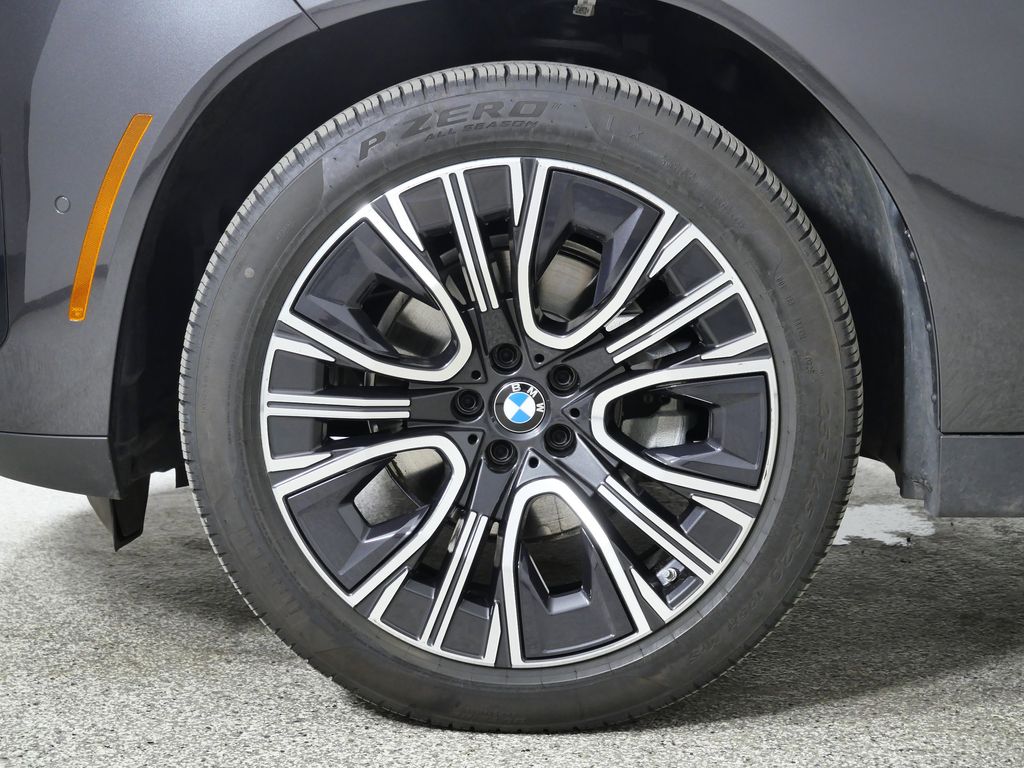 Thumbnail: 2025 BMW X3 - 21