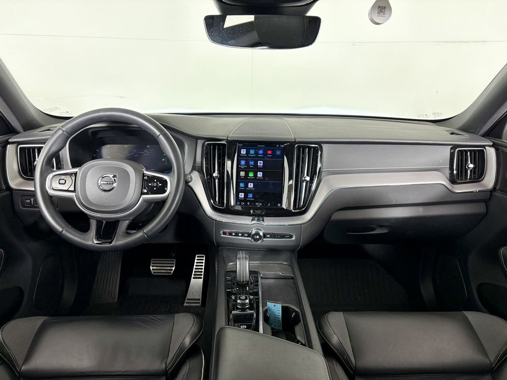 Thumbnail: 2022 Volvo XC60 - 9