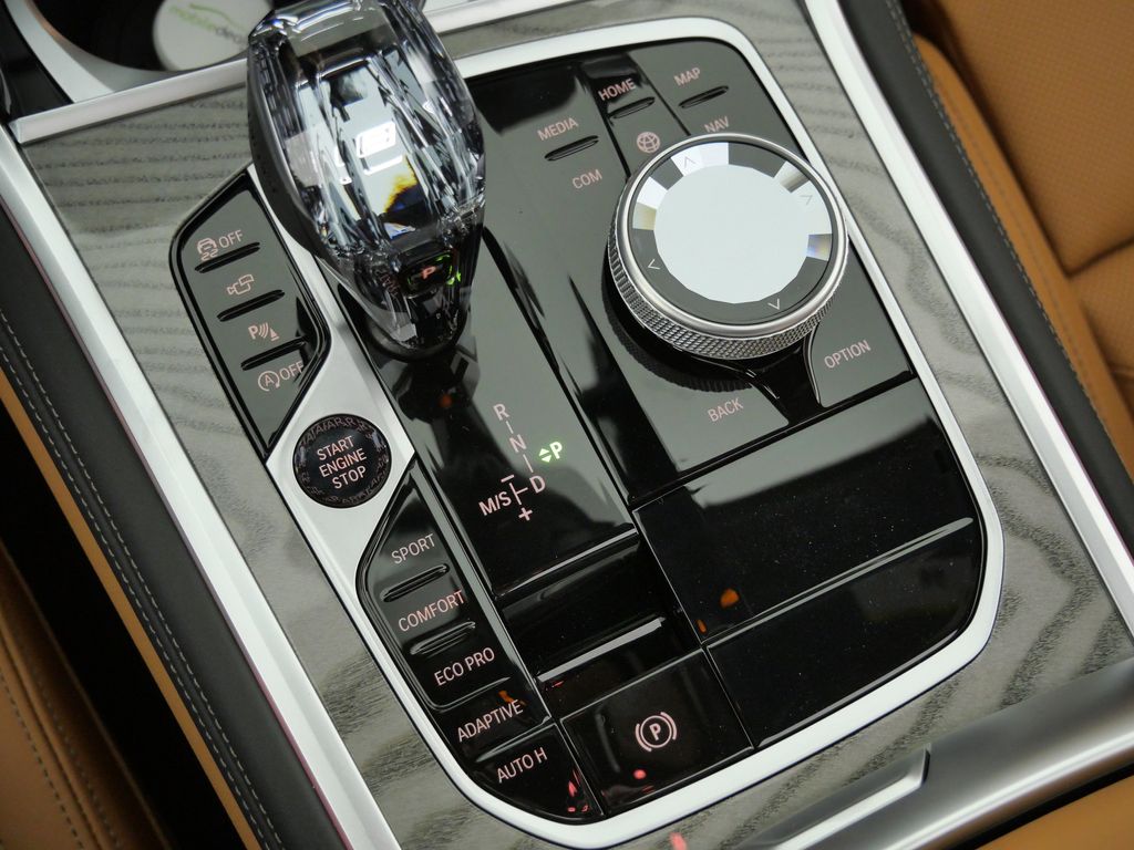 Thumbnail: 2026 BMW 8 Series - 48