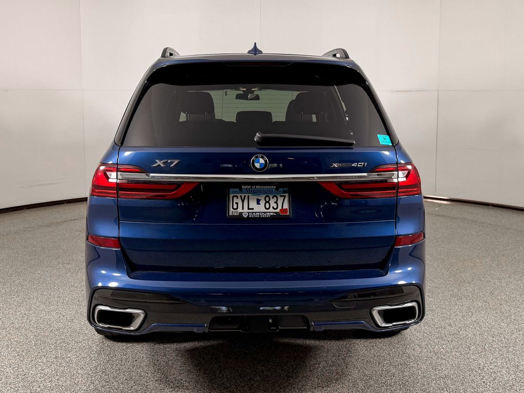 Thumbnail: 2021 BMW X7 - 7