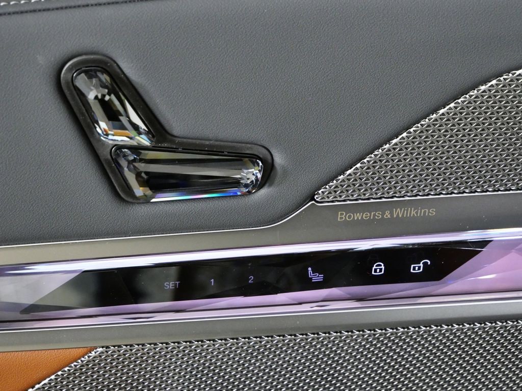 Thumbnail: 2026 BMW 7 Series - 37