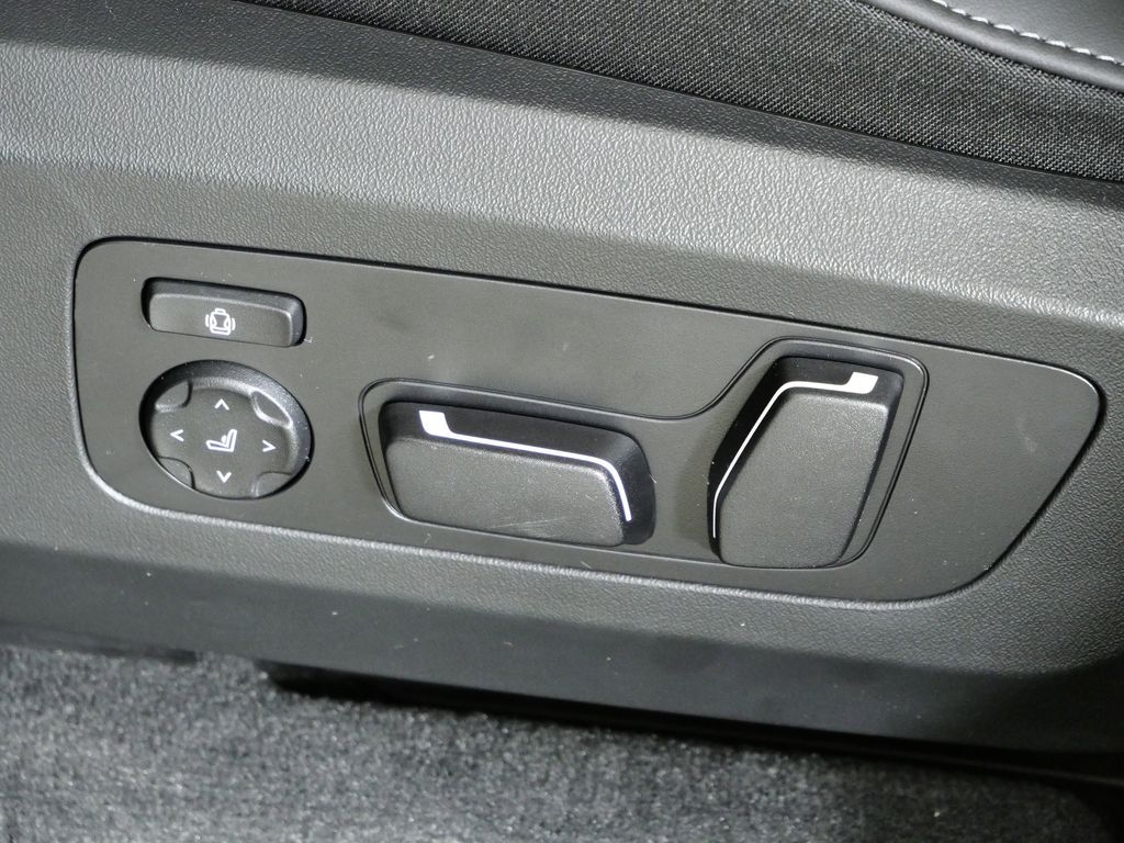 Thumbnail: 2026 BMW X3 - 38