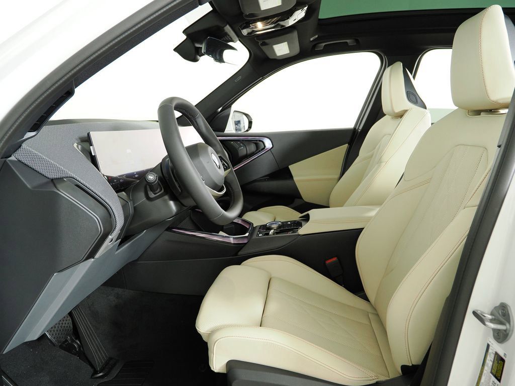 Thumbnail: 2025 BMW X3 - 32