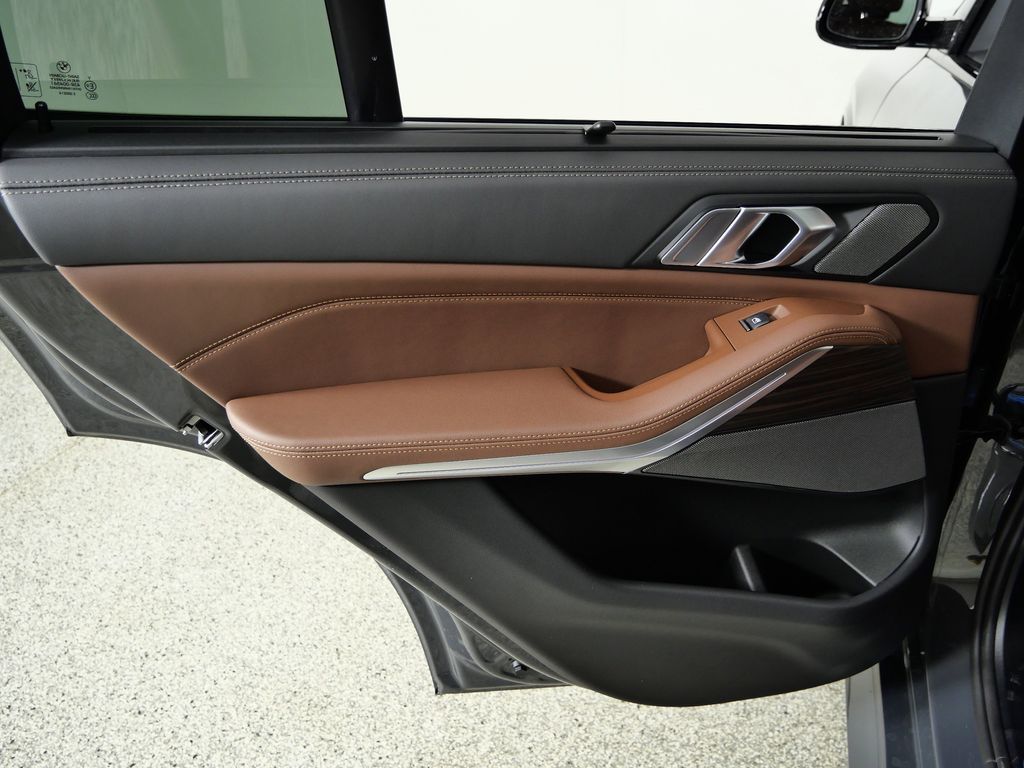 Thumbnail: 2026 BMW X5 - 31