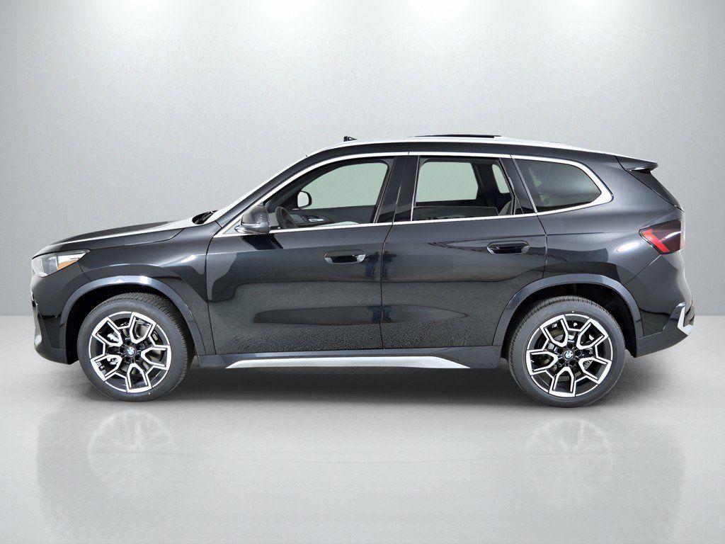 Thumbnail: 2026 BMW X1 - 16