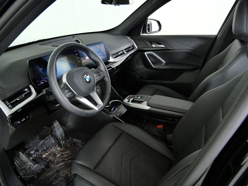 Thumbnail: 2025 BMW X1 - 37