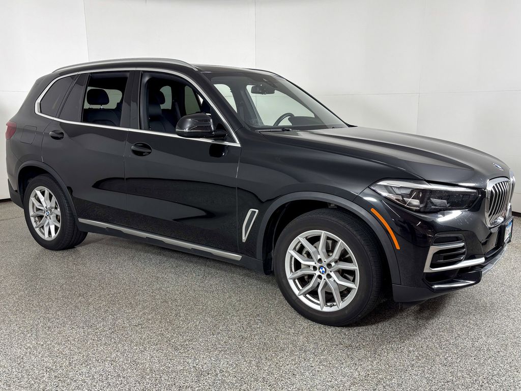 Thumbnail: 2022 BMW X5 - 4