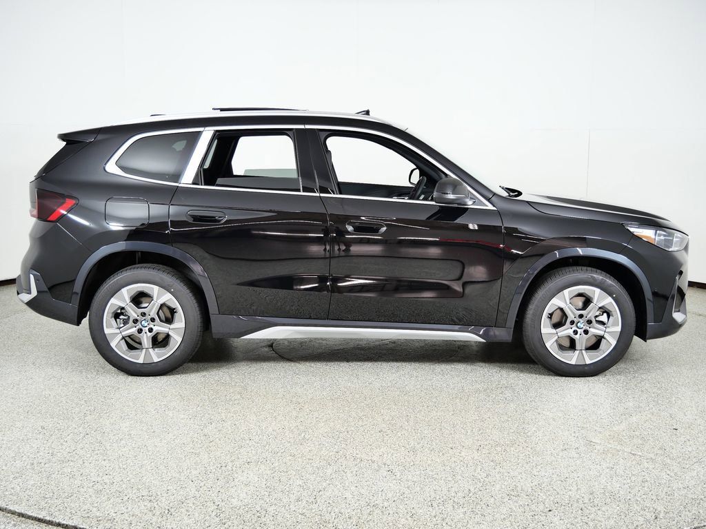 Thumbnail: 2026 BMW X1 - 10