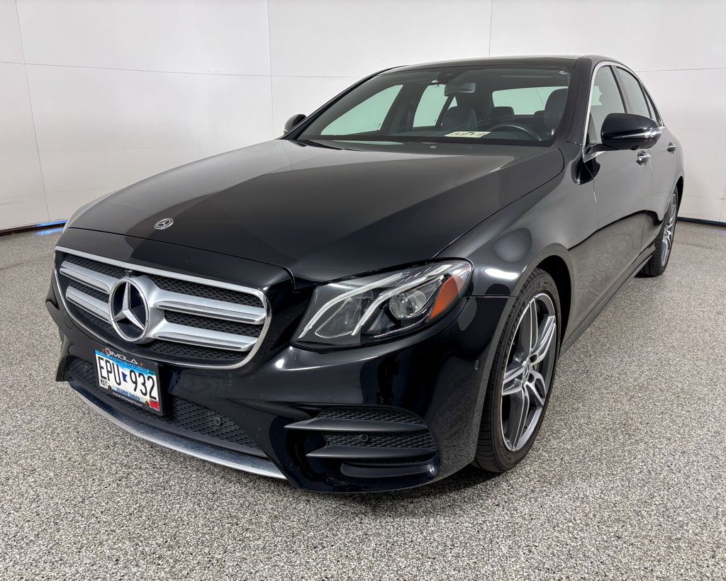 Thumbnail: 2020 Mercedes-Benz E-Class - 5